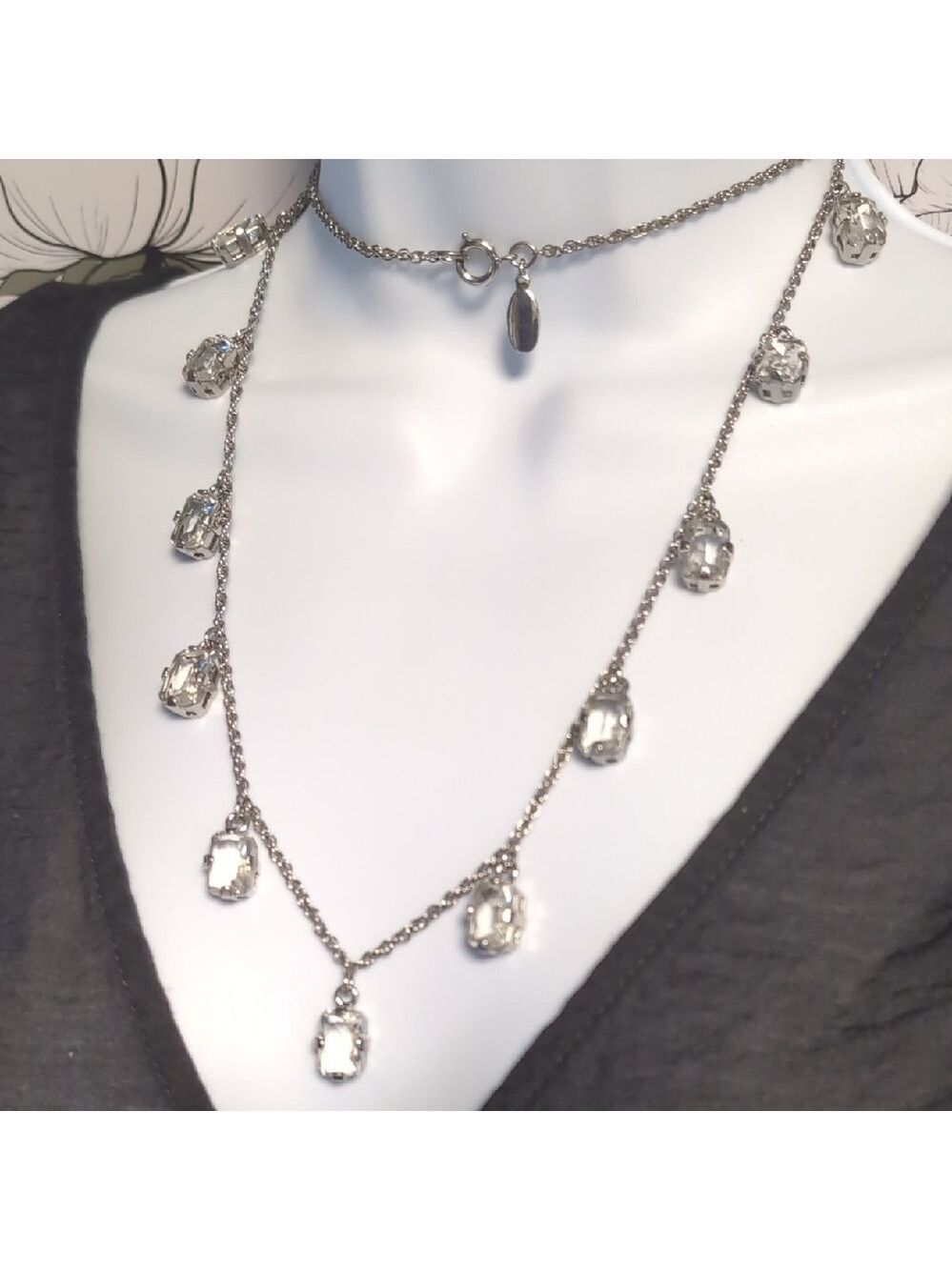 Ann Taylor Crystal Drop Necklace - Picture 2 of 9